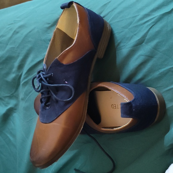 Restricted brand loafers brown leather and blue broadcloth. Size 8 1/2 tl - Picture 2 of 4